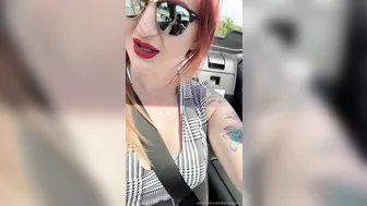 zaradurose onlyfans sultry woman fiercely jerks her pussy