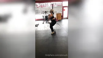 qtsnack onlyfans great figure