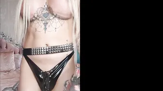 Mia Maffia Onlyfans wonderful redhead sexy poses for the camera