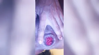 Jessy Dubai Onlyfans hot pussy pushes vagina