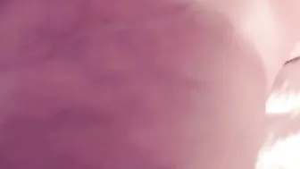 Jessy Dubai Onlyfans hot beast sticks fingers in wet holes