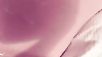 Jessy Dubai Onlyfans hot beast sticks fingers in wet holes