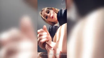 Angelina Please Onlyfans dancing near the christmas tree