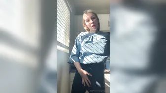 Angelina Please Onlyfans luxurious chick caresses lips sex