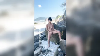 Roberta Cortes onlyfans pretty chick fucks pussy with phallus