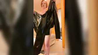 zaradurose onlyfans Black haired curva