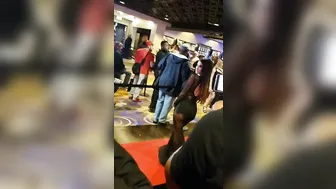 Nadialove beauty sucks penis