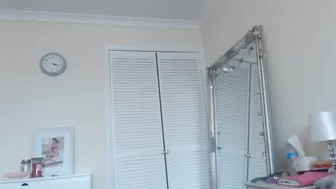 laurenlouise crazy doll caresses pussy and tits