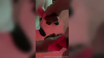 Vanessa Jhons onlyfans pretty lady puts on juicy vagina