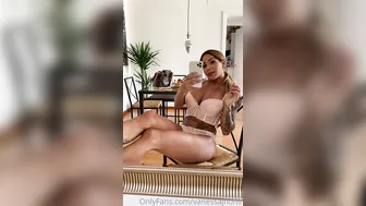 Vanessa Jhons onlyfans 24 april 2020