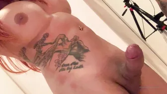 Vanessa Jhons onlyfans cute babe strips and jerks off shaved holes