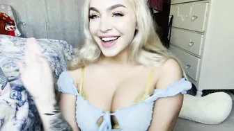 OnlyFans Emily_Rinaudo exquisite skin fucks pussy through pants