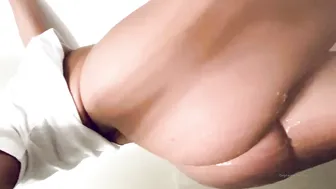 OnlyFans Emily_Rinaudo blissful quit performed  private  with a toy