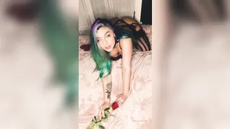 OnlyFans Emily_Rinaudo young babe jerks both holes