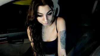 gardenlovers exquisite body gently pulls pussy