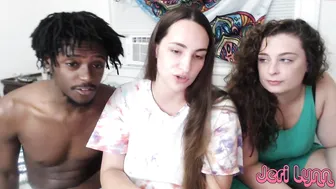 jerilynn amazing shows pussy