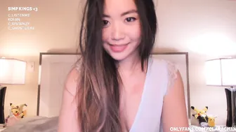 clara_chan skinny beauty pulls pussy