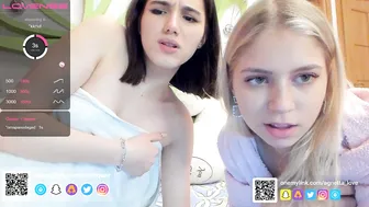 sunliquor beautiful chick jerks off her cunt