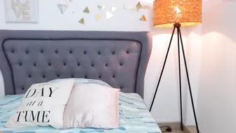 snow_white charming babe undresses and jerks off