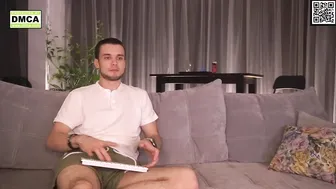 no_anna_l gorgeous teen showing off natural boobs