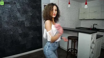 _eva sweet pussy pulls the cap