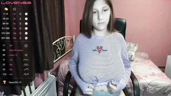 alexa_dream busty brunette - stripped with girlfriend in french