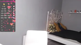 _kitty_queen_ bearded dude fucks girlfriend from behind