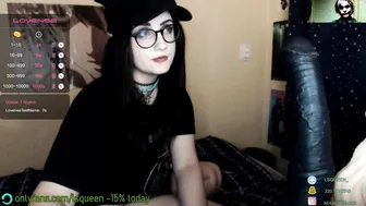 lsqueen juicy bitch caresses the clitoris