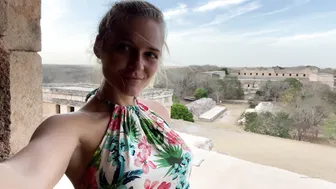 happyisashley crazy girl plows pussy with phallus