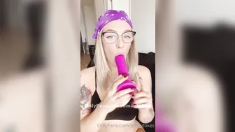emilytokes fucks herself in red dildo