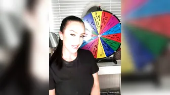 taramay69 cute brown-haired woman performs double fuck
