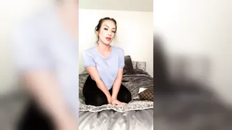 taramay69 gorgeous confused caresses pussy