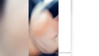 queenschmanda naughty  girl  fingering vagina in the shower