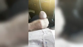 jjames70779191 playing with her pussy