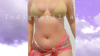 indigostillalive blonde slut caresses sex lips