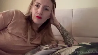 fetishnikki pretty female having fun with phallus