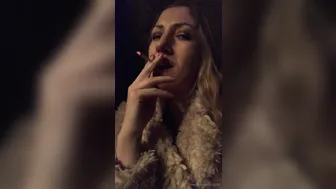 fetishnikki petite babe gently masturbates cunt