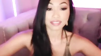 sincityvee Young courtesan fingering both slits at once