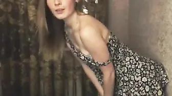 halishinagel Ardent hottie masturbates with a pussy