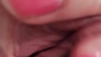 little Arab courtesan performing a show