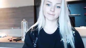 innocent_doll1 busty cutie