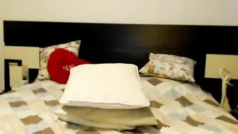 wild_kittycat incredibly passionate striptease