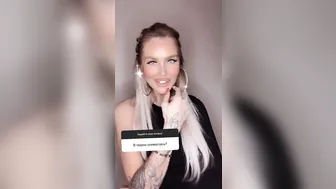 Milana aka milanasw onlyfans juicy sluts play with sex toy