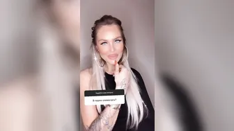 Milana aka milanasw onlyfans juicy sluts play with sex toy