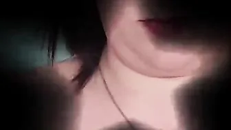 Silverthorne busty model