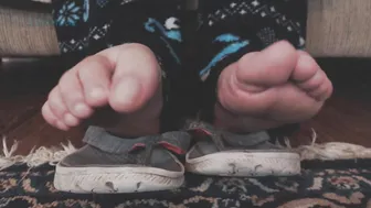 Silverthorne busty slut fucks her cunt with a sex toy