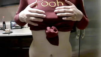 EmberLayne gorgeous girl finished from a rich handjob