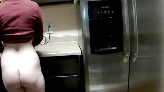 EmberLayne gorgeous girl finished from a rich handjob