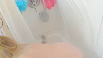 BouncyBritney the naughty dolly jerks off her pussy with a phallus