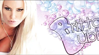 Brittany young girl masturbates lips sex